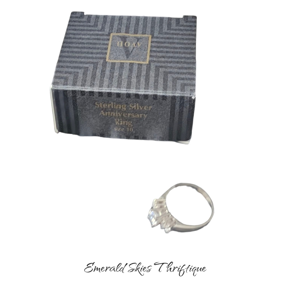 Avon vintage sterling silver anniversary ring